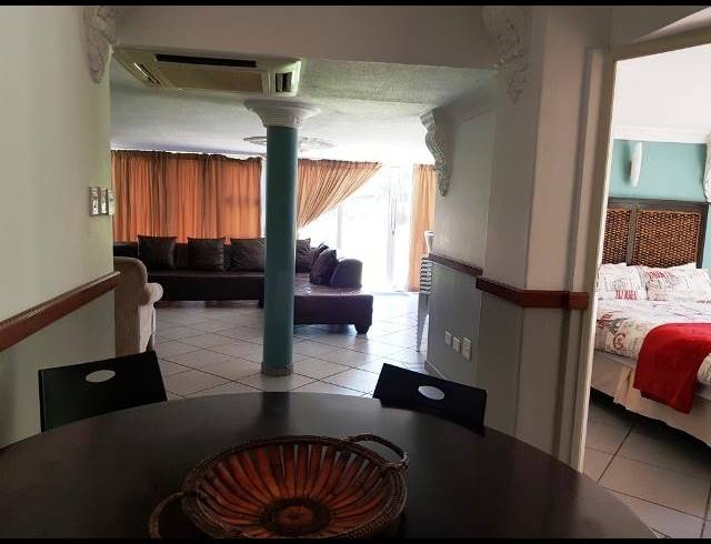 5 BEDROOM APARTMENT FOR SALE IN MARGATE BEACH